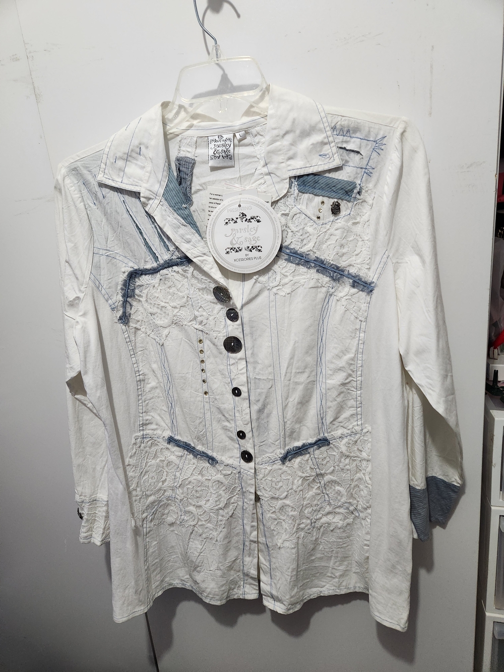 Parsley & Sage White Blouse with Light Blue Stitching